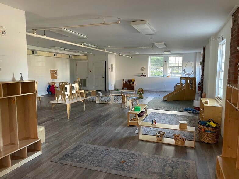 More Photos Of 265 Main St, Cornwall Schools For Sale