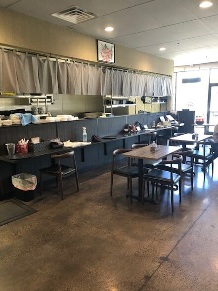 More Photos Of 3370-3400 S Bristol St, Santa Ana Freestanding For Lease