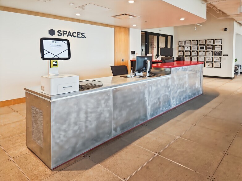 More Photos Of 1725 Hughes Landing Blvd, The Woodlands Coworking Space