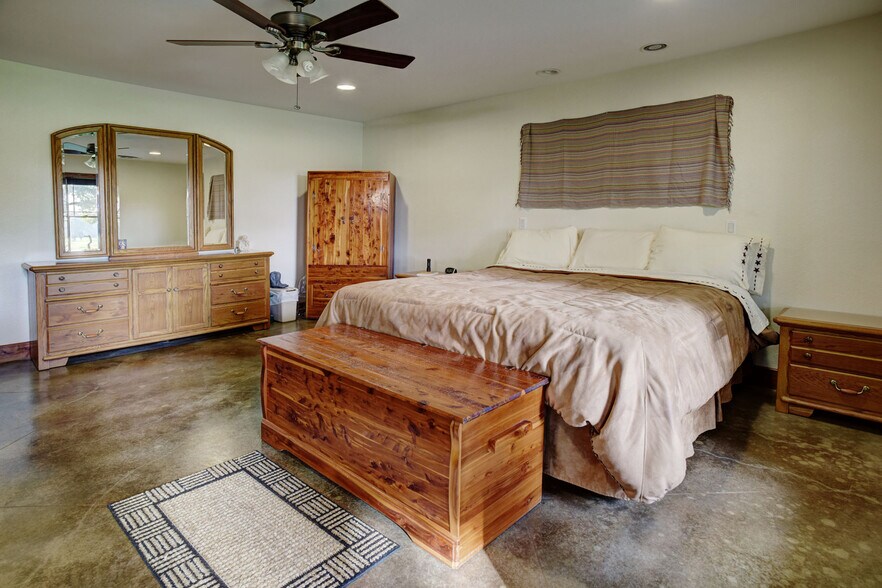 More Photos Of 945 Justice Rd, West Point Land For Sale