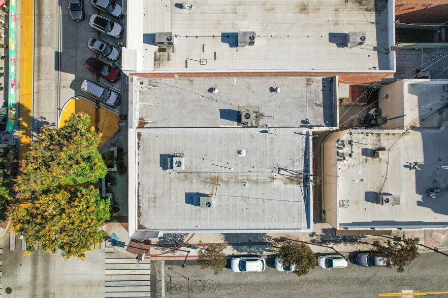 More Photos Of 147-153 N San Fernando Blvd, Burbank Storefront For Lease
