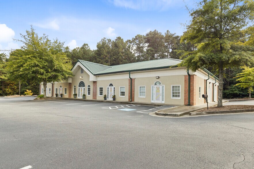 More Photos Of 3980 Shallowford Rd, Marietta Office For Sale