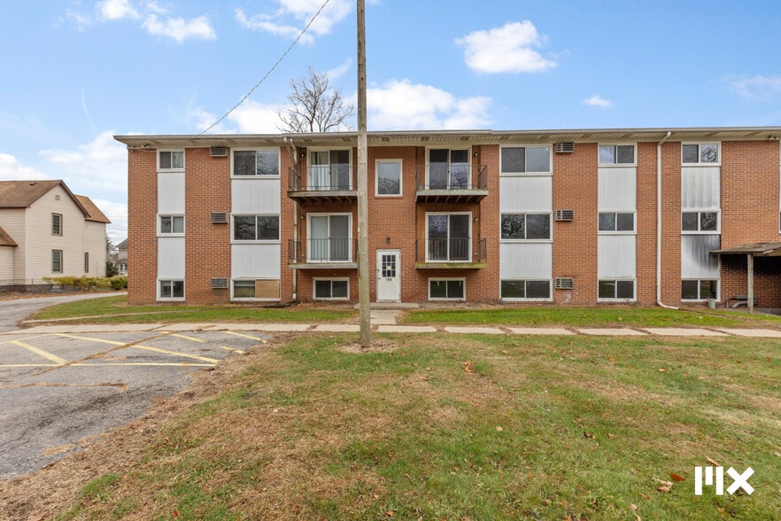 More Photos Of 100 Taylor St, Coldwater Apartments For Sale