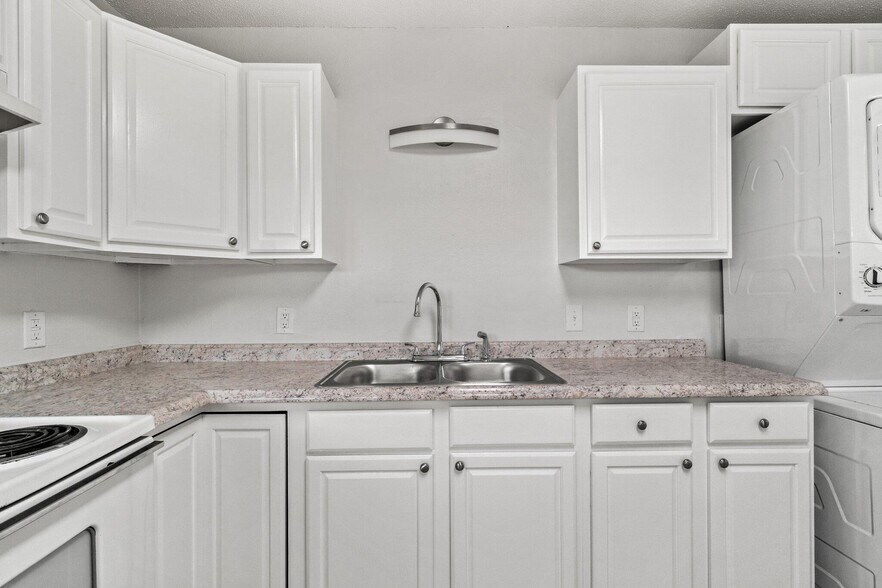 More Photos Of 248 Four Mile Rd, Freeport Apartments For Sale