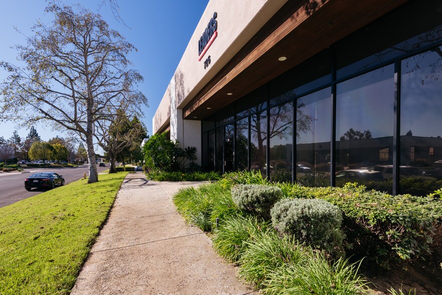 More Photos Of 725 Via Alondra, Camarillo Warehouse For Lease