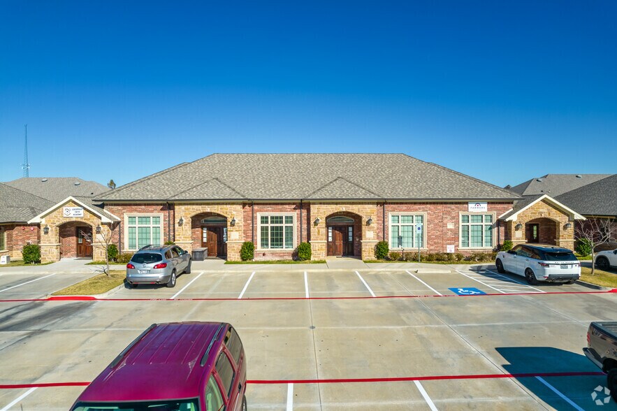 More Photos Of 425 Old Newman Rd, Frisco Medical For Lease
