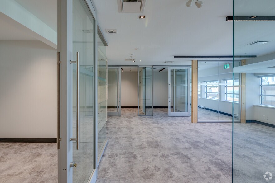 More Photos Of 112 6th Av E, Vancouver Unknown For Lease