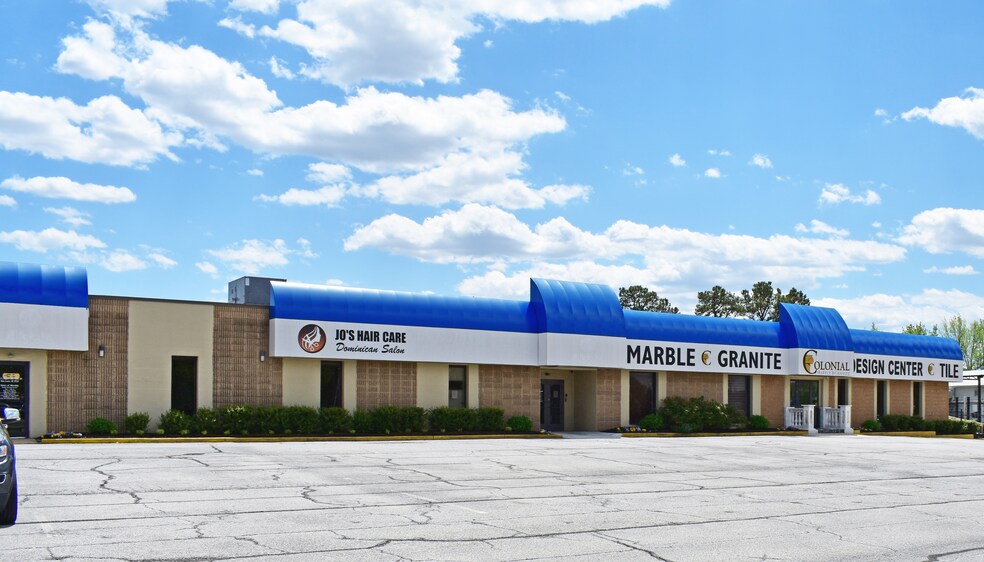 More Photos Of 240 S Dupont Hwy, New Castle Flex For Sale