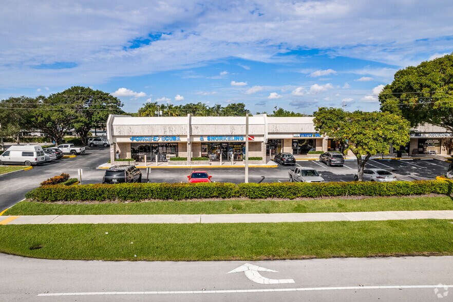 More Photos Of 2621 N Federal Hwy, Boca Raton Unknown For Lease
