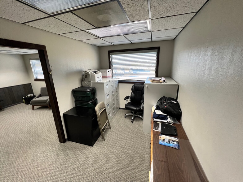 More Photos Of 1244 River View Dr, Cody Office For Lease