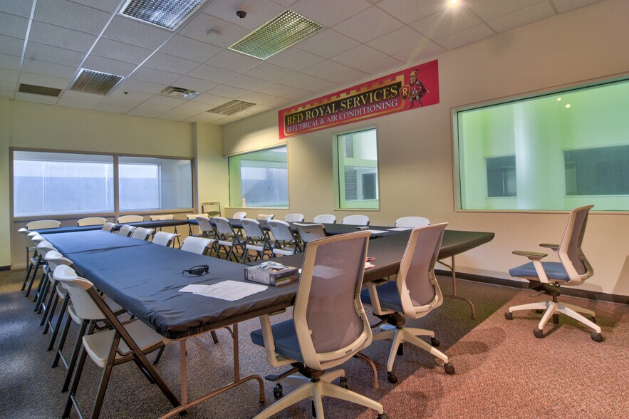 More Photos Of 1150 Cleveland St, Clearwater Office For Lease
