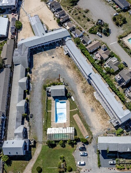 More Photos Of 706 Shore Rd, North Truro Apartments For Sale