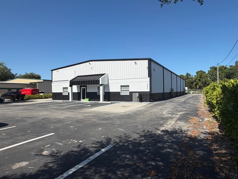 More Photos Of 5600 Zip Dr, Fort Myers Warehouse For Sale