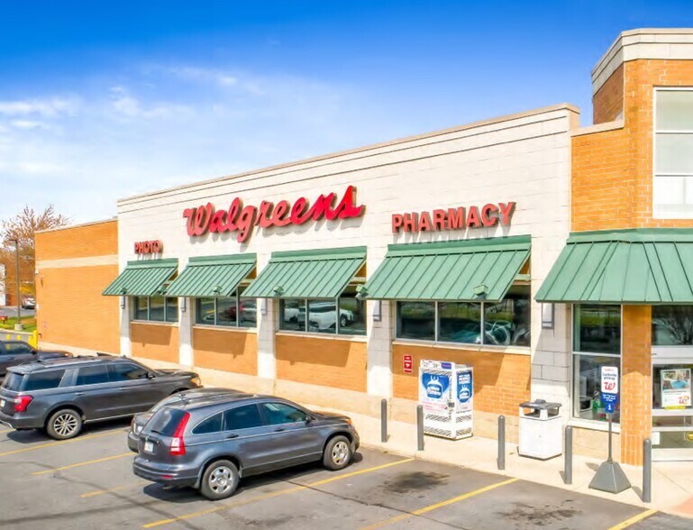 More Photos Of 997 E Liberty St, York Drugstore For Sale