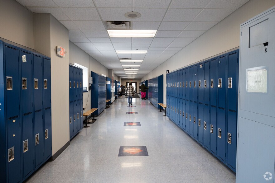 More Photos Of 603 Queensbury Ave, Queensbury Distribution For Sale