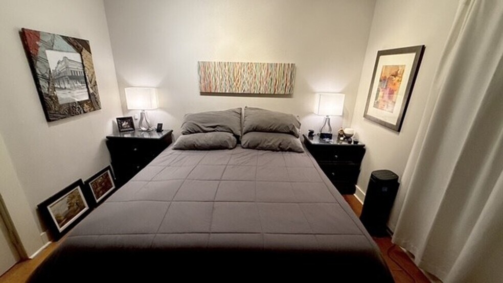 More Photos Of 1923 E 6th Ave, Tampa Office For Sale