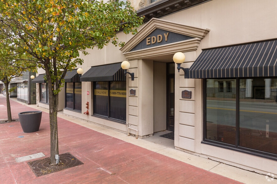 More Photos Of 107 S Washington Ave, Saginaw Apartments For Lease