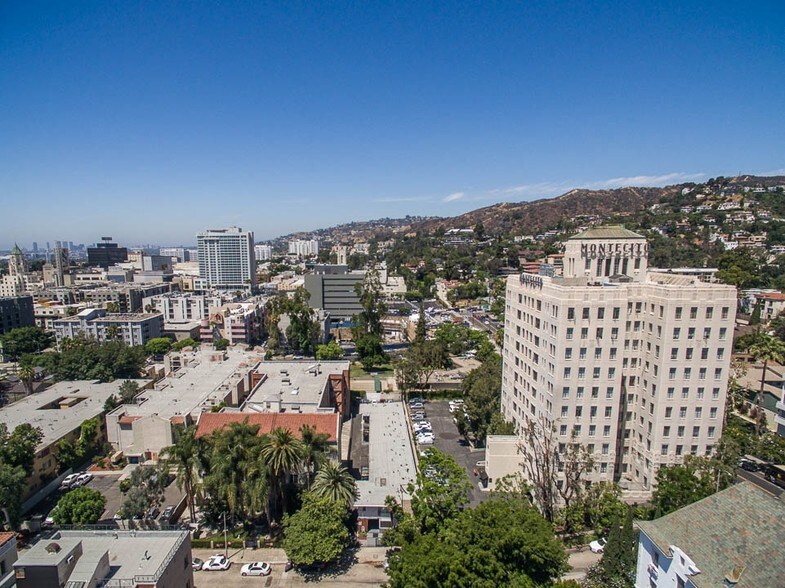 More Photos Of 1847 N Cherokee Ave, Los Angeles Apartments For Sale