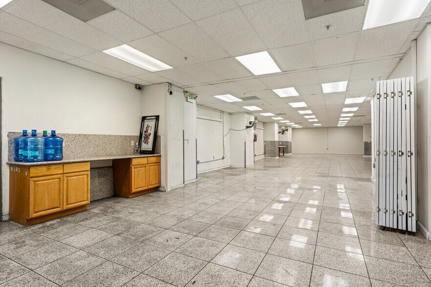 More Photos Of 1118-1120 Howard St, San Francisco Office For Sale