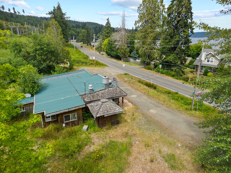 More Photos Of 21391 N US Highway 101, Shelton General Retail For Sale