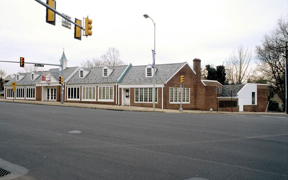 Primary Photo Of 509-515 Old York Rd, Jenkintown Storefront Retail Office For Lease