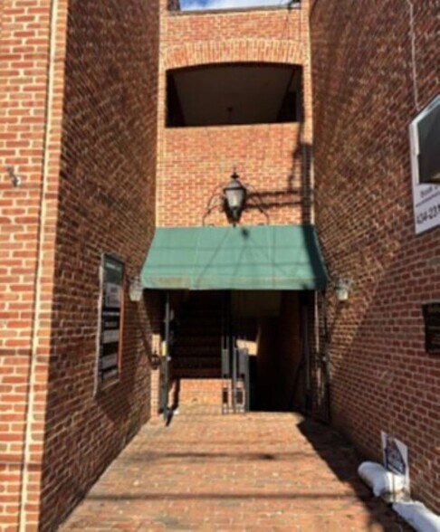 More Photos Of 2486 Rivermont Ave, Lynchburg Storefront Retail Office For Lease