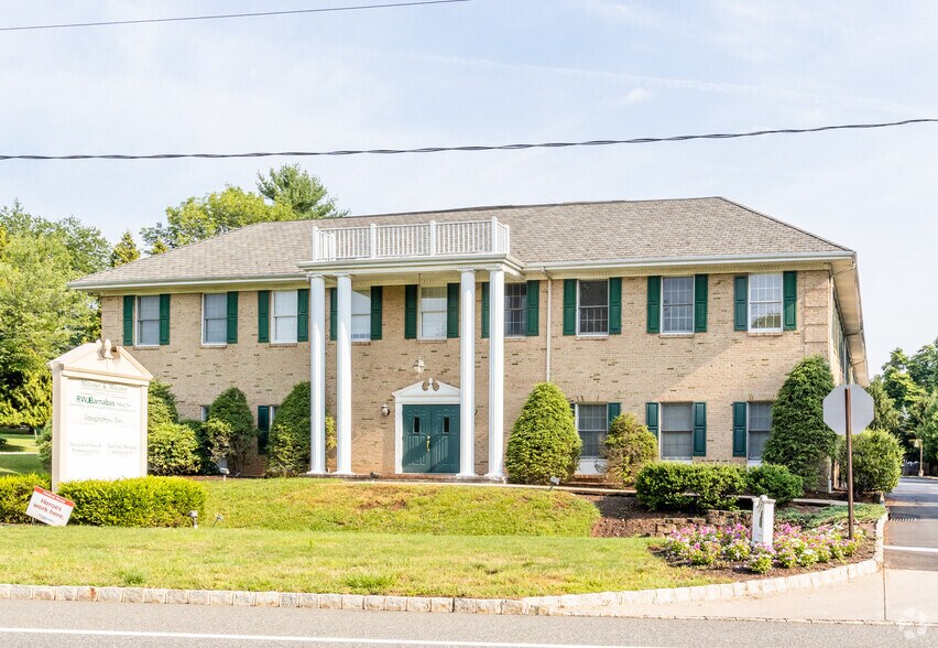 More Photos Of 786 Mountain Blvd, Watchung Medical For Lease