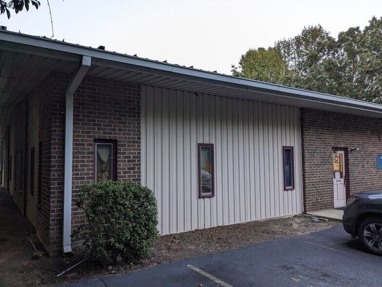 1570 Ebinport Rd, Rock Hill, SC 29732 Office For Sale