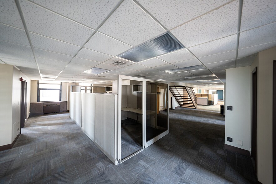 More Photos Of 645 Griswold St, Detroit Unknown For Lease