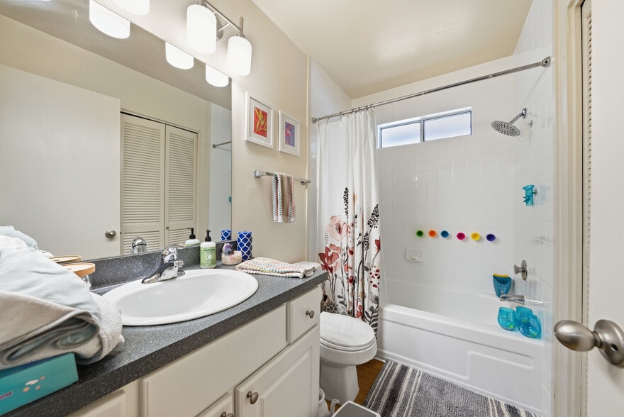 More Photos Of 670 Tempe Ct, Pleasant Hill Apartments For Sale