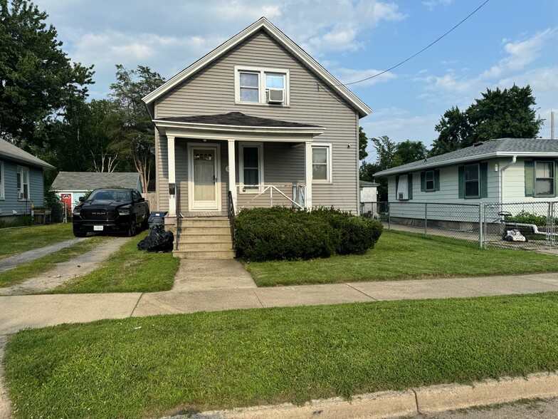 Primary Photo Of 806 S Wheeler St, Saginaw Flex For Sale