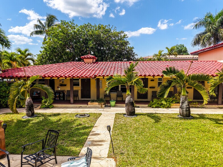 More Photos Of 2625 NE 13th Ct, Fort Lauderdale Apartments For Sale