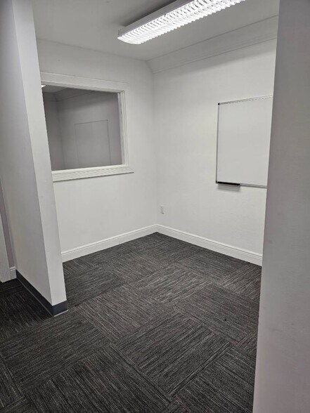 More Photos Of 3277 SE 14th Ave, Fort Lauderdale Warehouse For Lease