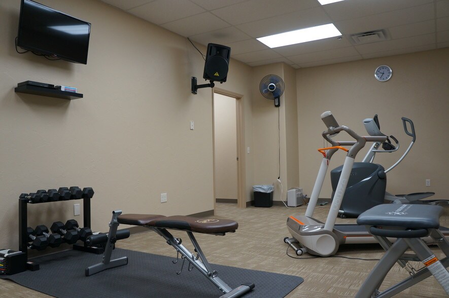 More Photos Of 8320 S Penn Ave, Oklahoma City Office For Lease