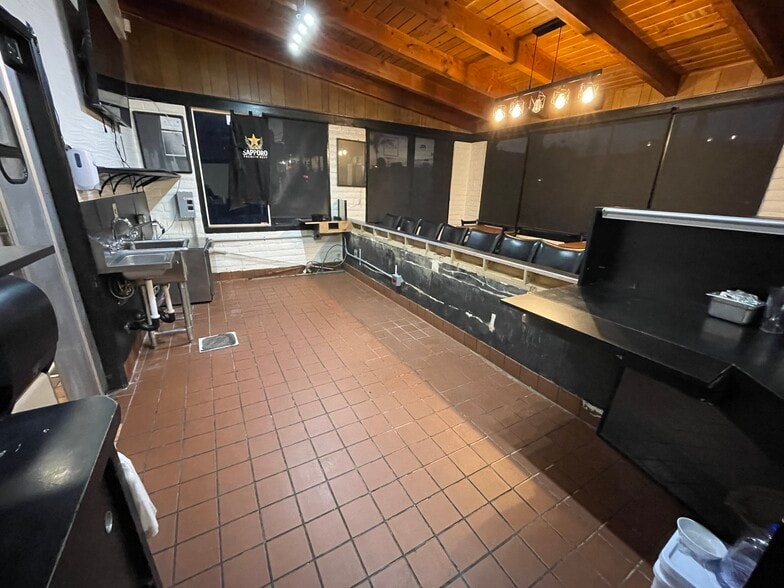 More Photos Of 5933-43 El Cajon Blvd, San Diego Storefront Retail Office For Sale