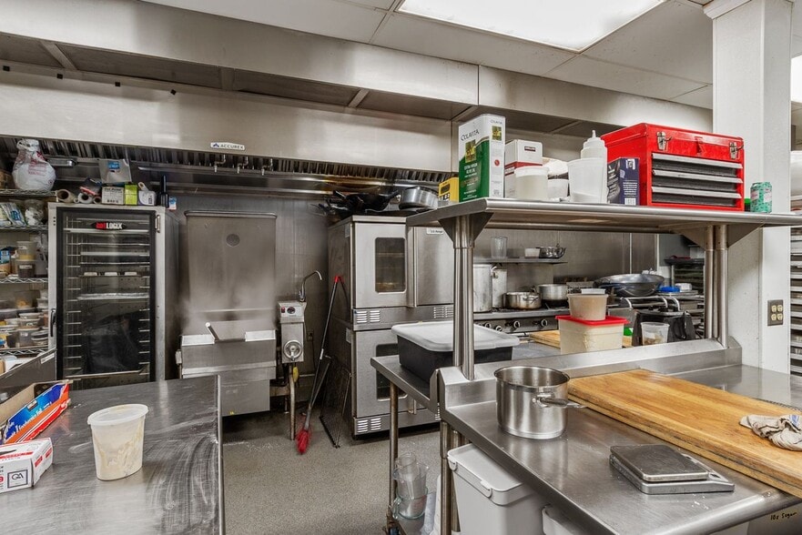 More Photos Of 730 Dublin St, New Orleans Restaurant For Lease