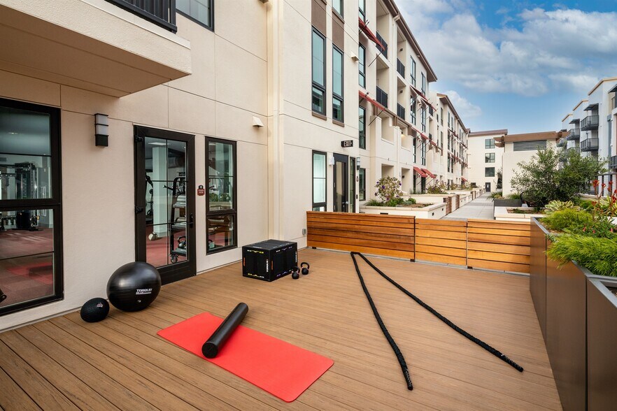 More Photos Of 1650 S Delaware St, San Mateo Apartments For Sale