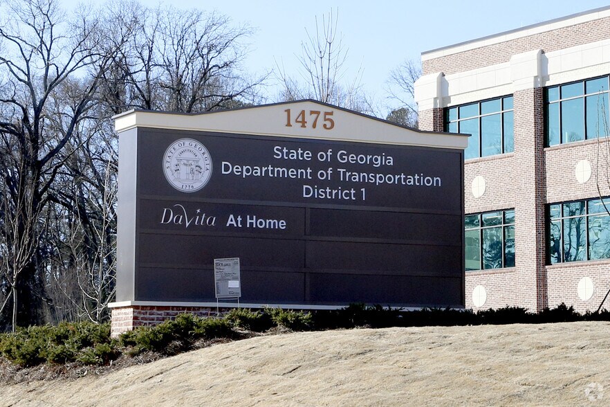 More Photos Of 1475 Jesse Jewell Pky NE, Gainesville Medical For Lease