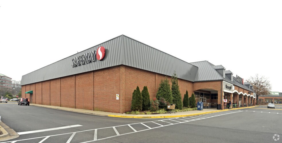 More Photos Of 7409-7595 Greenbelt Rd, Greenbelt Unknown For Lease