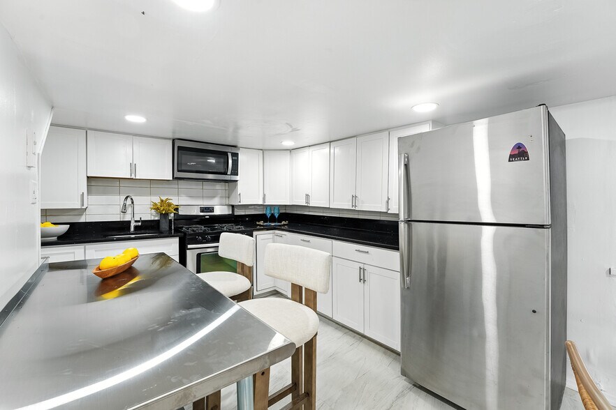 More Photos Of 283 GRIFFITH St, Jersey City Apartments For Sale