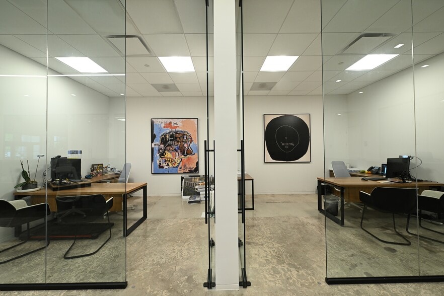 More Photos Of 2319 N Miami Ave, Miami Office For Lease