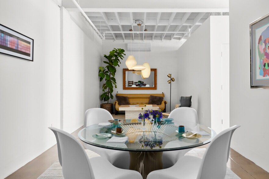 More Photos Of 310 Johnson St, Santa Fe Specialty For Sale