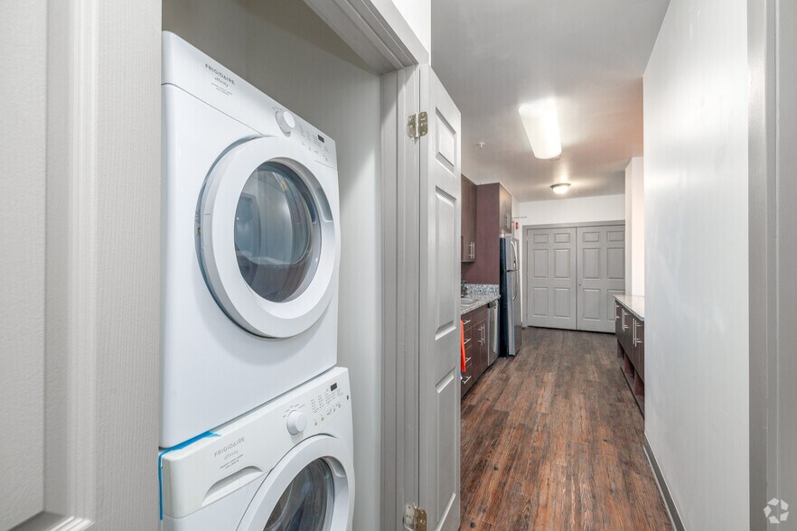 More Photos Of 7-9 Court St, Binghamton Apartments For Lease