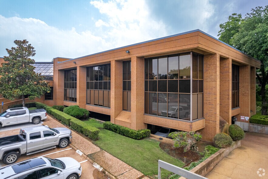Primary Photo Of 8330-8350 Meadow Rd, Dallas Office For Sale