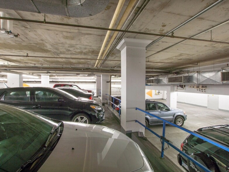 More Photos Of 60 Queen St, Ottawa Office For Lease