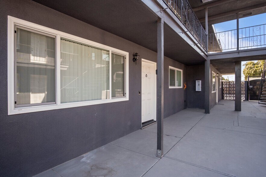More Photos Of 116 Covena Ave, Modesto Apartments For Sale