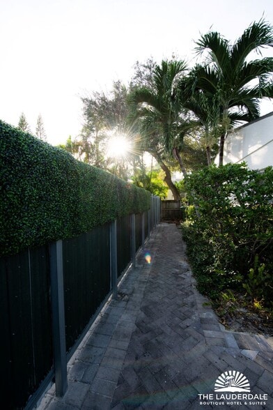 More Photos Of 505 SE 16th St, Fort Lauderdale Hotel For Sale
