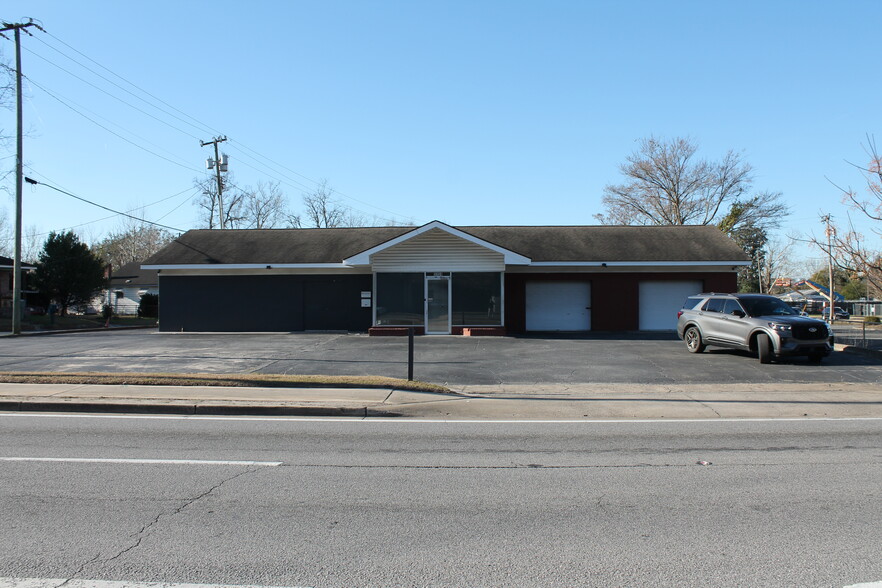 More Photos Of 3251 W Bay St, Savannah Light Manufacturing For Lease