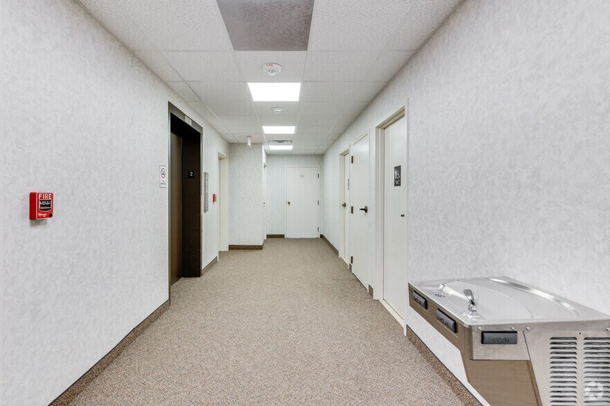 More Photos Of 3900 University Dr, Fairfax Office For Lease