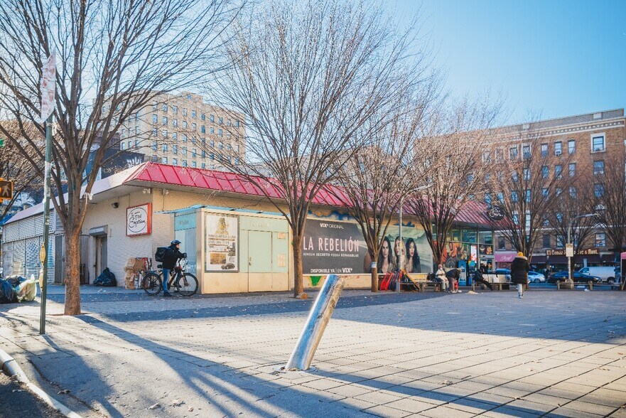 More Photos Of 4138 Broadway, New York Supermarket For Sale